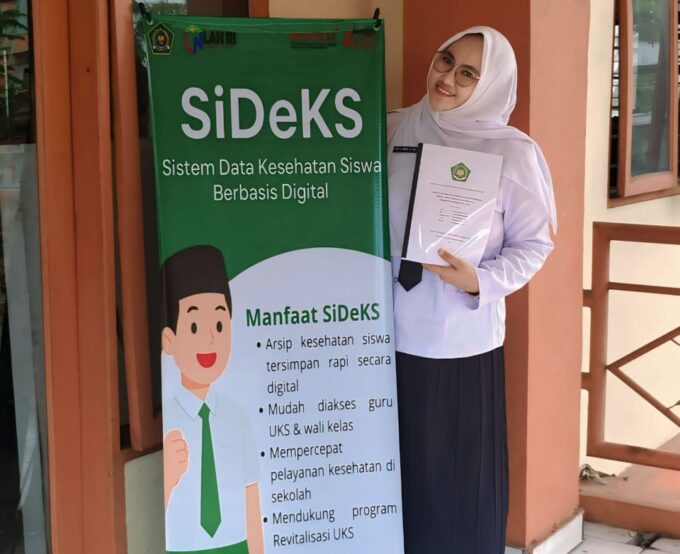 Satu Inovasi, Seribu Manfaat: Jejak Perjalanan Arliya Lubis Menghidupkan Kembali UKS MTsN 5 Lewat Website SiDeKS