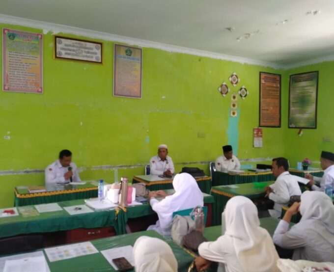 MTsN 5 Mandailing Natal Sampaikan Pemaparan pada Penilaian Pendahuluan Madrasah ZI WBK