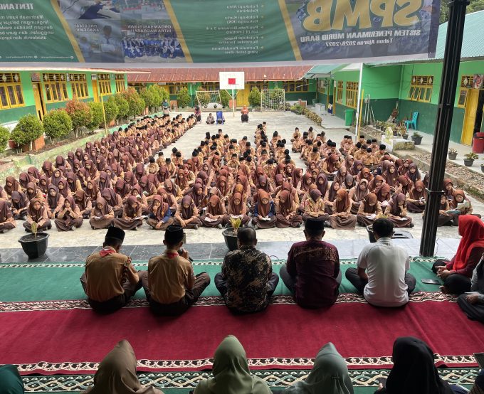 Mengawali Jumat dengan Cahaya Dzikir dan Sholawat